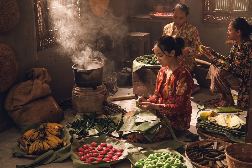 Khu bếp nấu